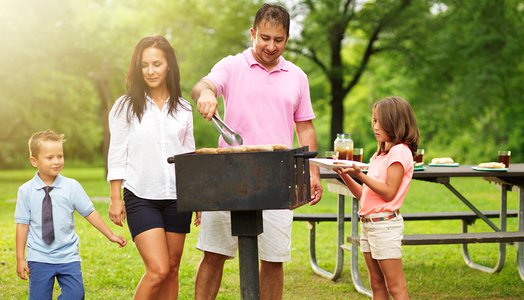 dad grilling food